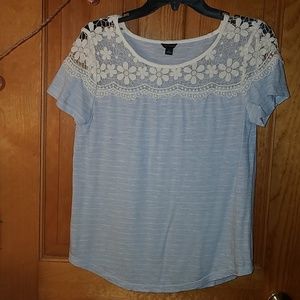 Ann Taylor short sleeved top size Small